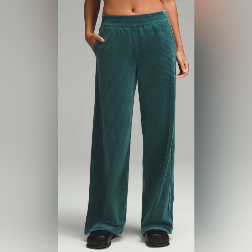 NWOT Lululemon Scuba Mid-Rise Wide-Leg Pant *Velvet Cord Storm Teal - Picture 2 of 12